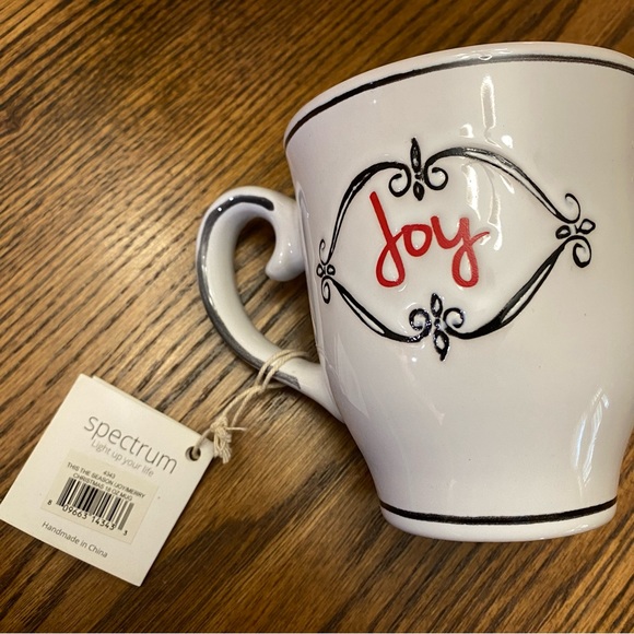 Spectrum it’s the season “Joy” cup. 18 oz - Picture 2 of 4